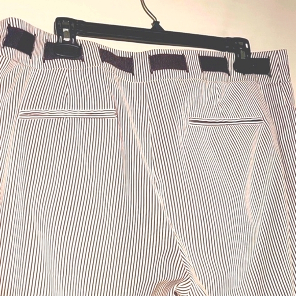 INC International Concepts Womans Black & White Striped Capri Pants, Size: 14 - Picture 5 of 7